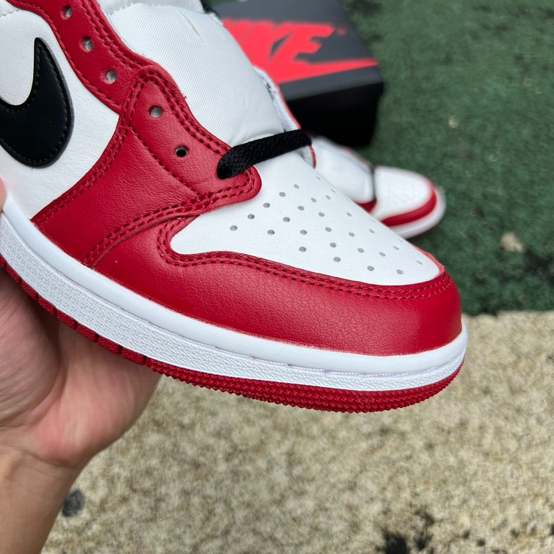 Air Jordan 1 Low Varsity Red 553558-606 - Image 11