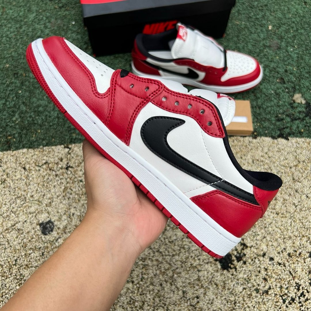 Air Jordan 1 Low Varsity Red 553558-606 - Image 16