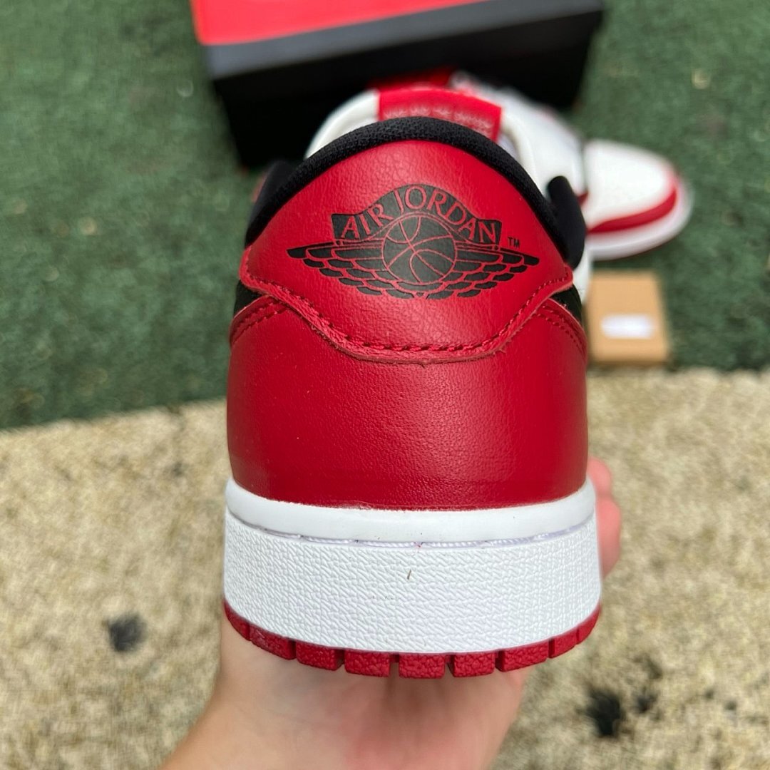 Air Jordan 1 Low Varsity Red 553558-606 - Image 17