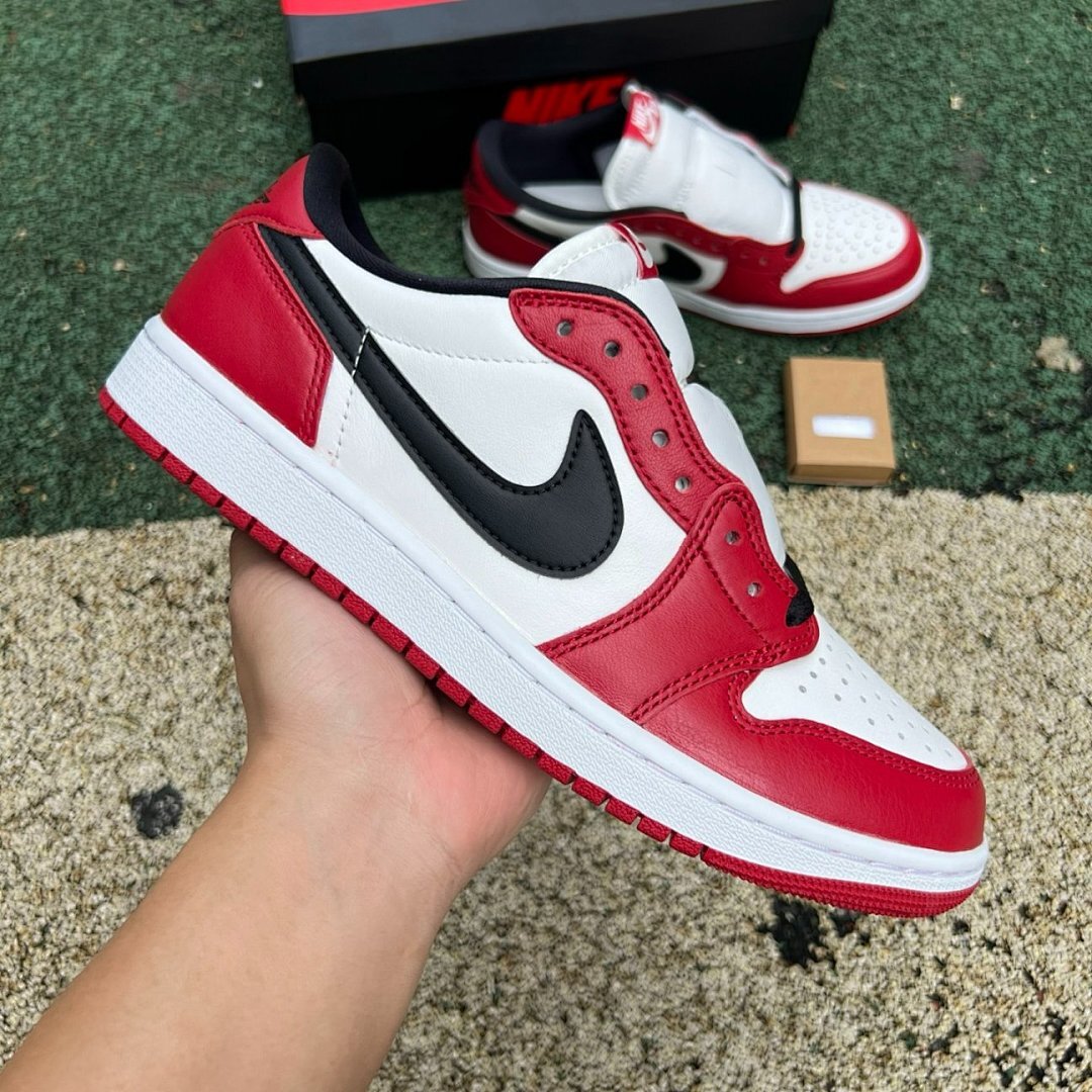 Air Jordan 1 Low Varsity Red 553558-606 - Image 18