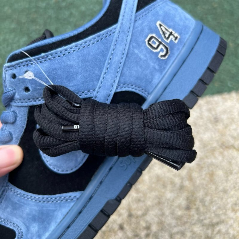 Nike SB Dunk Low Supreme Hyper Royal DH3228-103 - Image 8