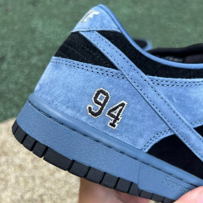 Nike SB Dunk Low Supreme Hyper Royal DH3228-103 - Image 10