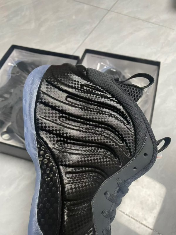 Nike Air Foamposite Pro Dark Grey Carbon Fiber 624041-007 - Image 5