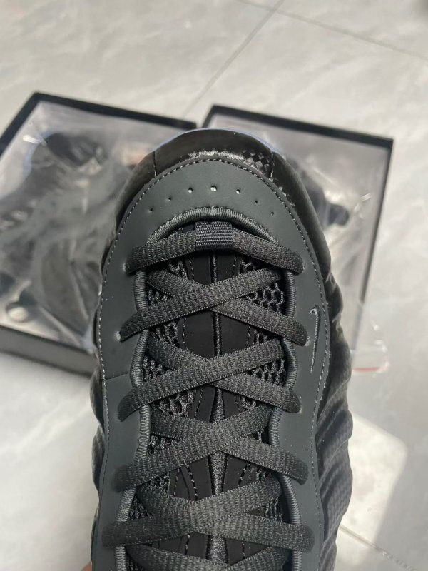 Nike Air Foamposite Pro Dark Grey Carbon Fiber 624041-007 - Image 7