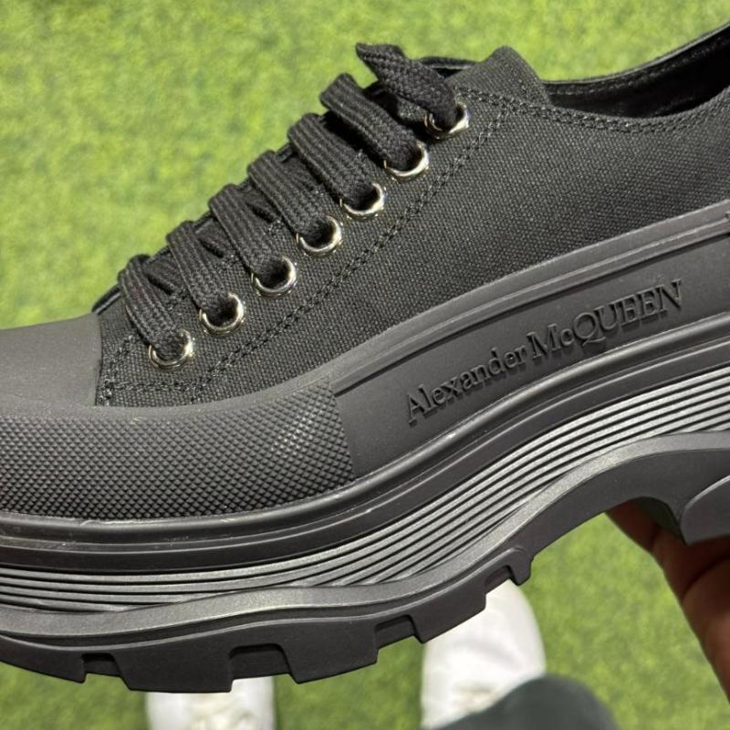 Alexander McQueen Tread Slick Lace-Up Sneaker Black 611705 W4MV2 1000 - Image 5