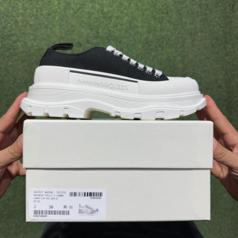 Alexander McQueen Tread Slick Lace-Up Canvas Sneakers Black White 611705 W4MV2 1070 - Image 3