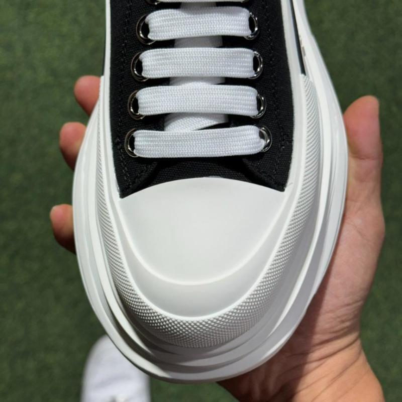 Alexander McQueen Tread Slick Lace-Up Canvas Sneakers Black White 611705 W4MV2 1070 - Image 4