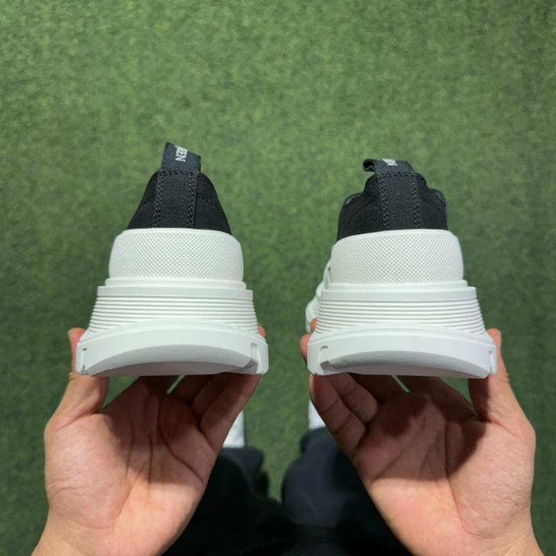 Alexander McQueen Tread Slick Lace-Up Canvas Sneakers Black White 611705 W4MV2 1070 - Image 7