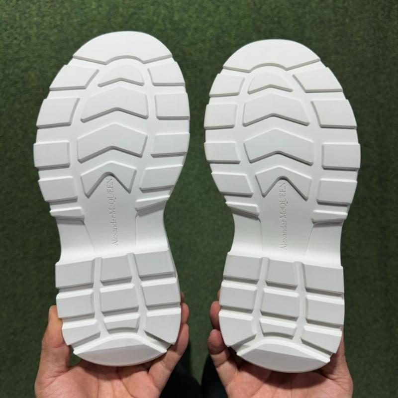 Alexander McQueen Tread Slick Lace-Up Canvas Sneakers Black White 611705 W4MV2 1070 - Image 8