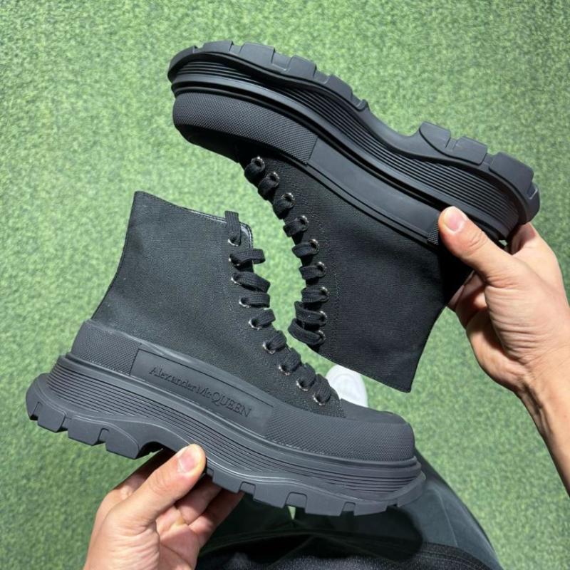 Alexander McQueen Tread Slick Canvas Lace-Up Boot 604254W4MV41000 - Image 9