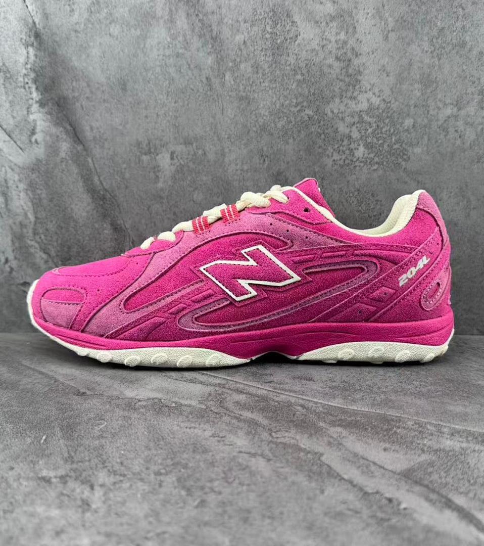 New Balance 204L Pink Retro Running Lifestyle Sneakers