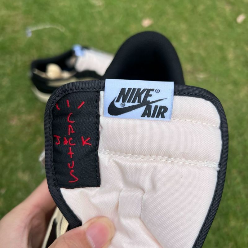 Travis Scott x Air Jordan 1 Low OG SP Olive DZ4137-106 - Image 8