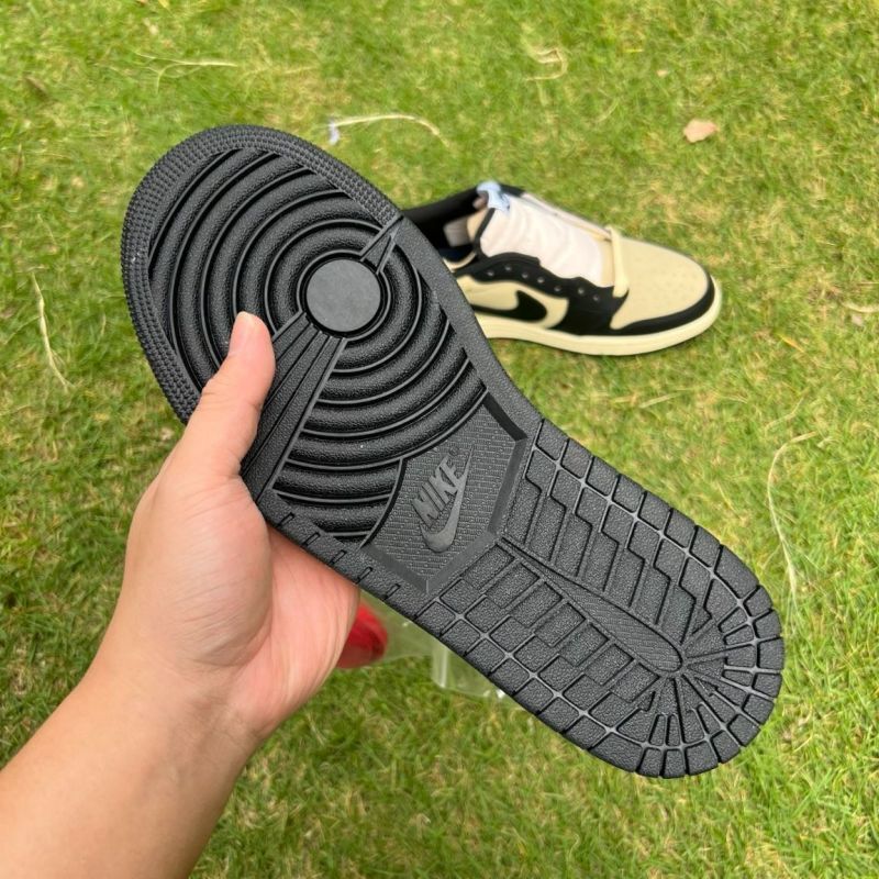 Travis Scott x Air Jordan 1 Low OG SP Olive DZ4137-106 - Image 9