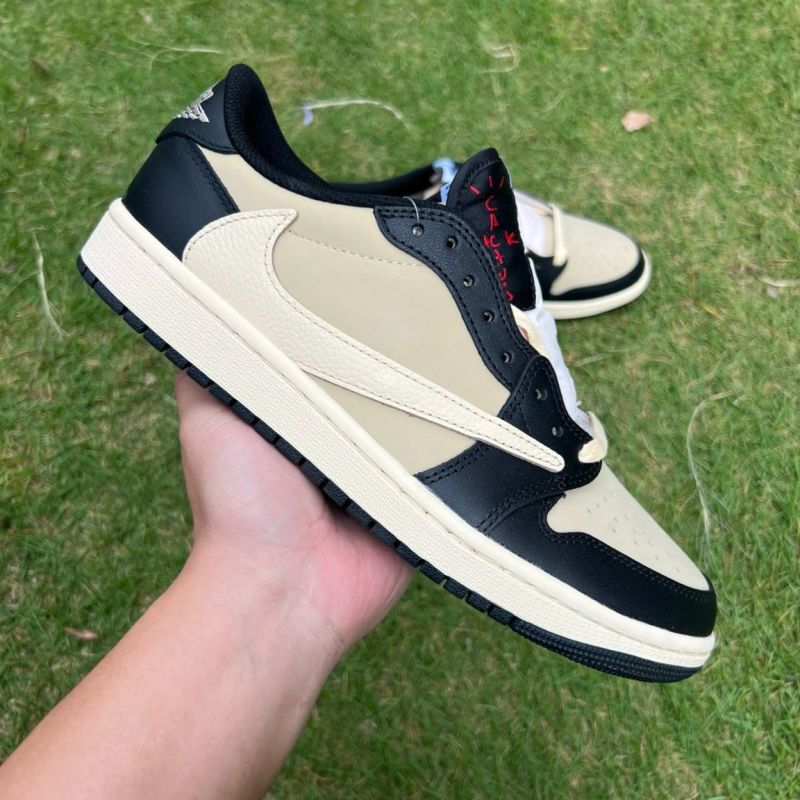 Travis Scott x Air Jordan 1 Low OG SP Olive DZ4137-106 - Image 12