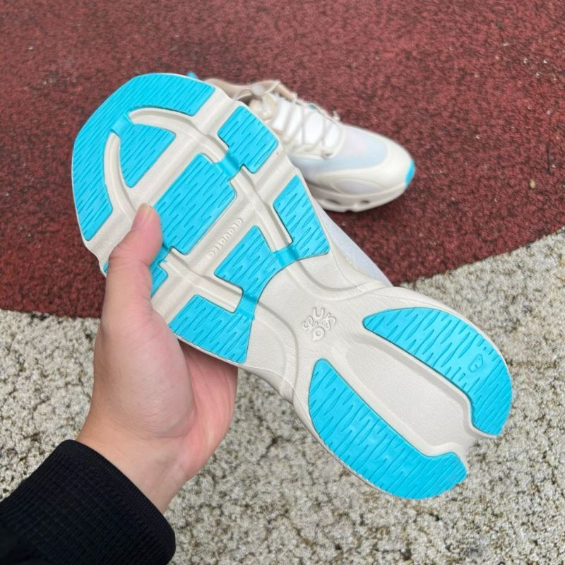 On Cloudtilt Undyed / Aqua - Image 6