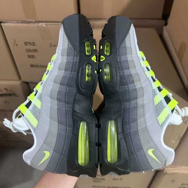 Nike Air Max 95 OG Neon CT1689-001 - Image 5