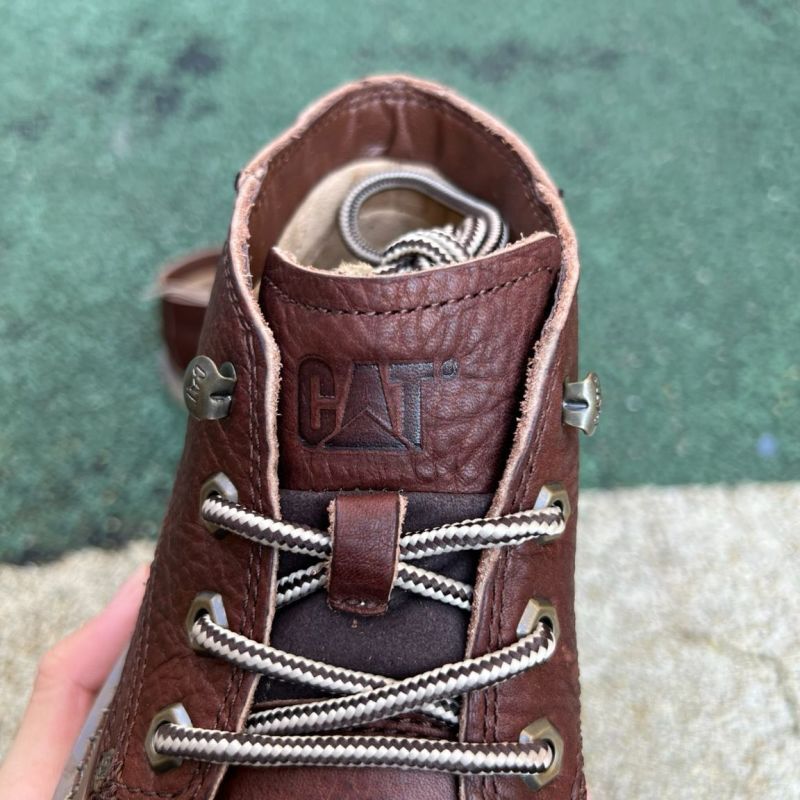 Caterpillar Men's Founder Moc Toe Chukka Boots Brown Leather - Image 5