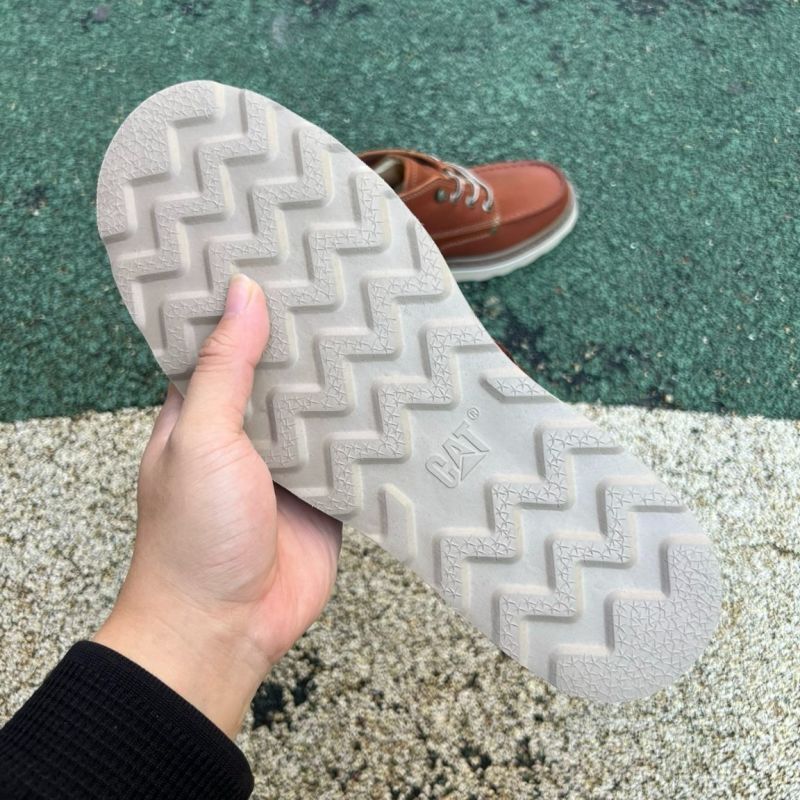 Caterpillar Men's Brown Leather Moc Toe Chukka Boots - Image 6