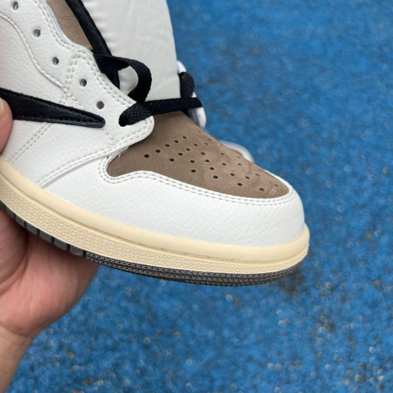 Air Jordan 1 Retro High OG Dark Mocha 555088-105 - Image 5