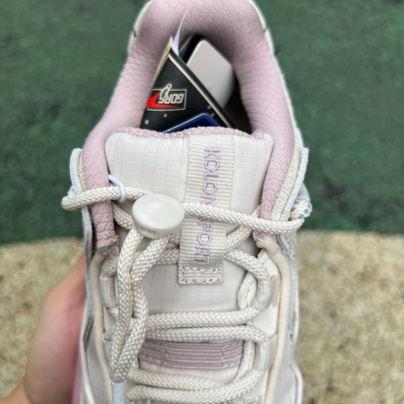 KOLON SPORT Xtra Trail Hiking Shoes Beige Pink Brown Vibram - Image 5