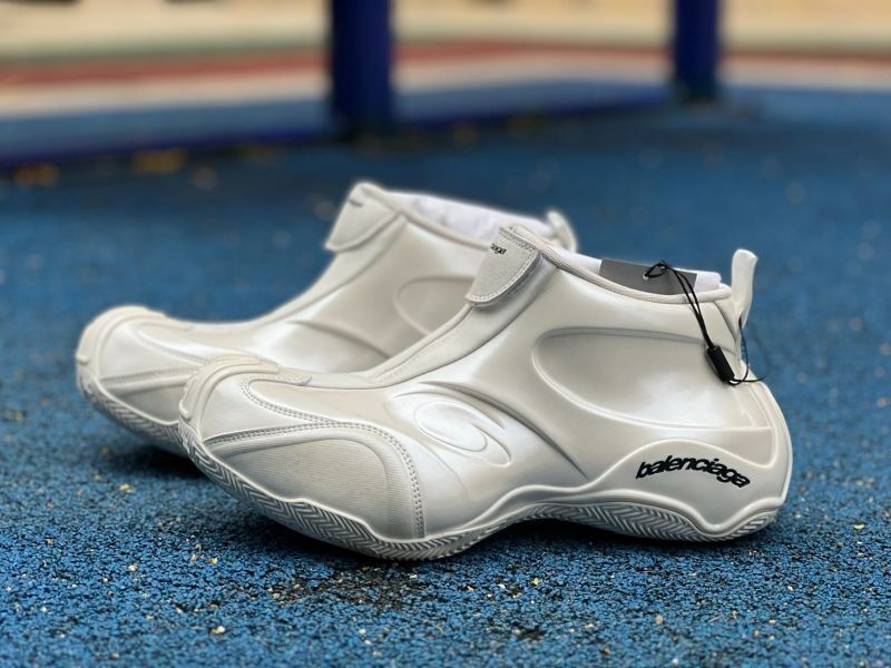 Balenciaga Space Shoe Milk White 700688 W3CV1 9000