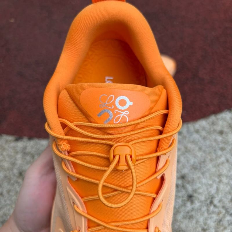 On Cloudeclipse Running Shoes Orange Coral - Image 4