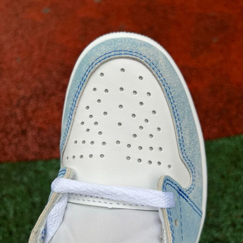 Air Jordan 1 Retro High OG "Hyper Royal" (555088-402) - Image 7