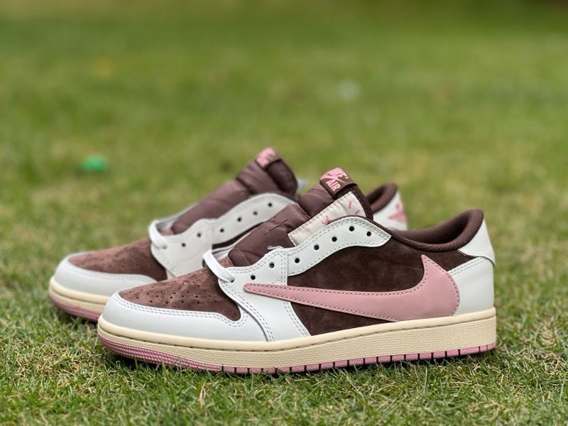 Travis Scott x Air Jordan 1 Low Dark Mocha Pink