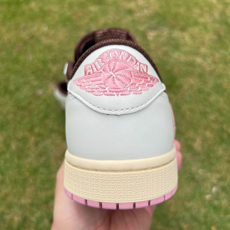 Travis Scott x Air Jordan 1 Low Dark Mocha Pink - Image 11