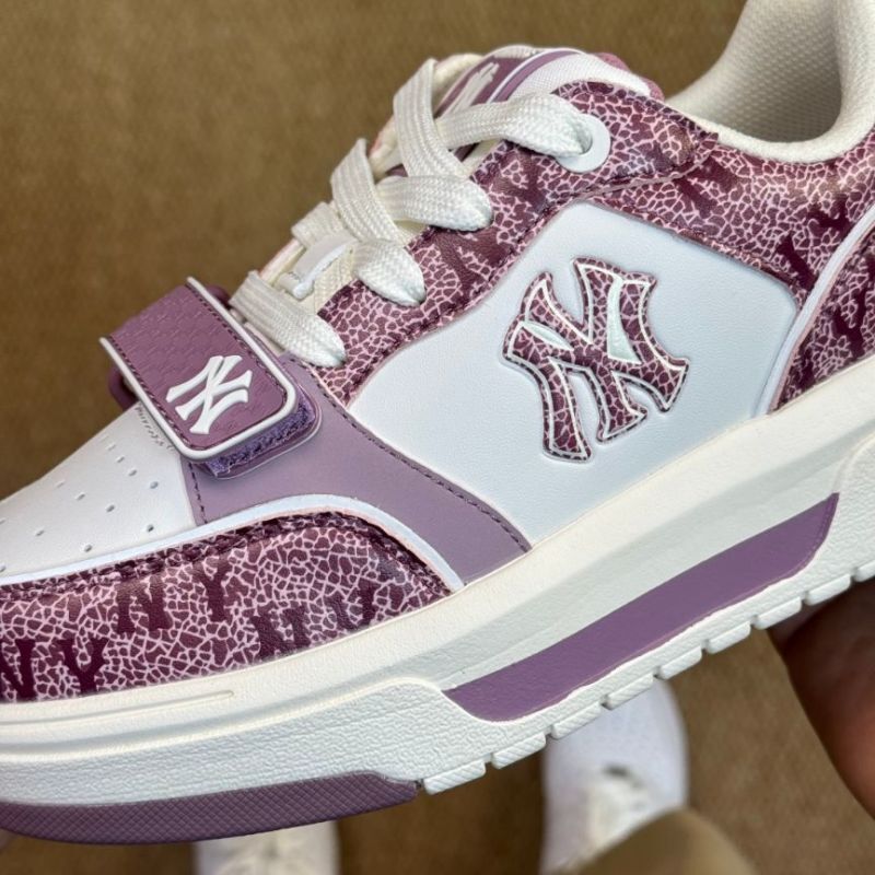 MLB New York Yankees Big Ball Chunky P Monogram Sneakers 3ASHCRK3N-50LLV White Lavender - Image 5