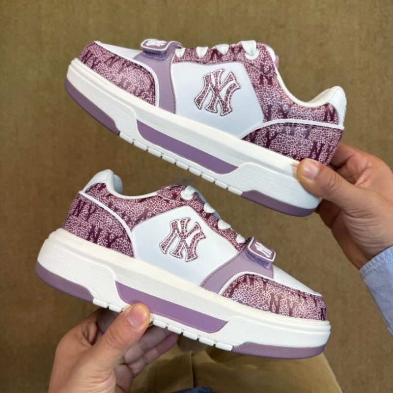 MLB New York Yankees Big Ball Chunky P Monogram Sneakers 3ASHCRK3N-50LLV White Lavender - Image 9