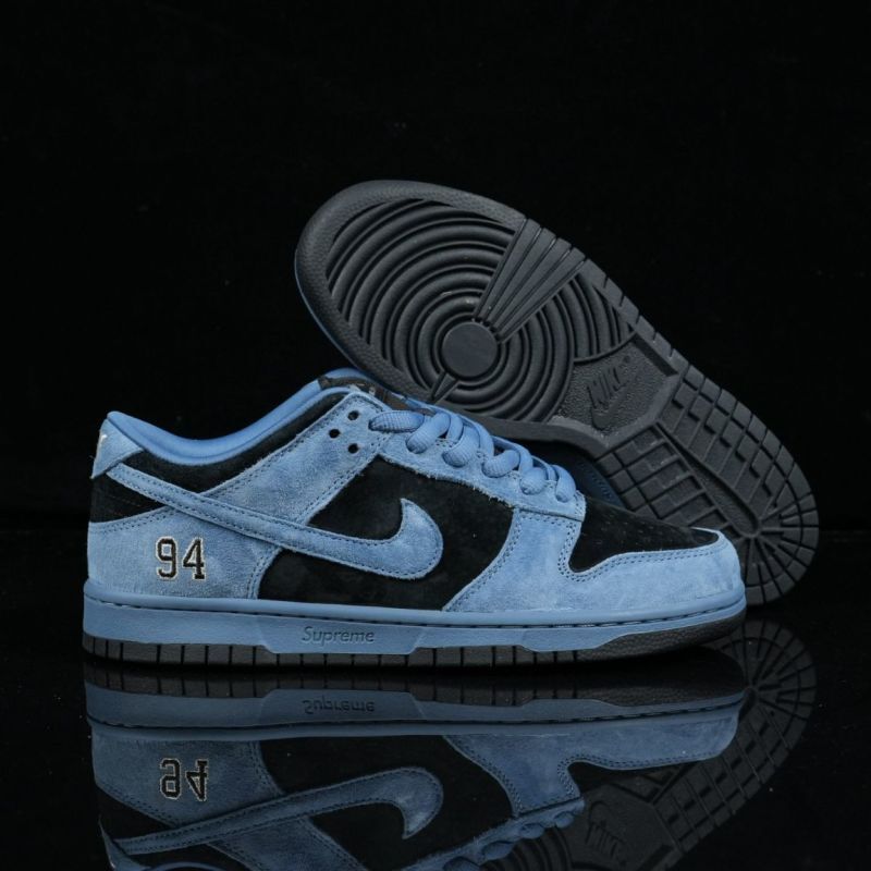 Nike SB Dunk Low Supreme Stars Hyper Royal Black DH3228-100 - Image 8