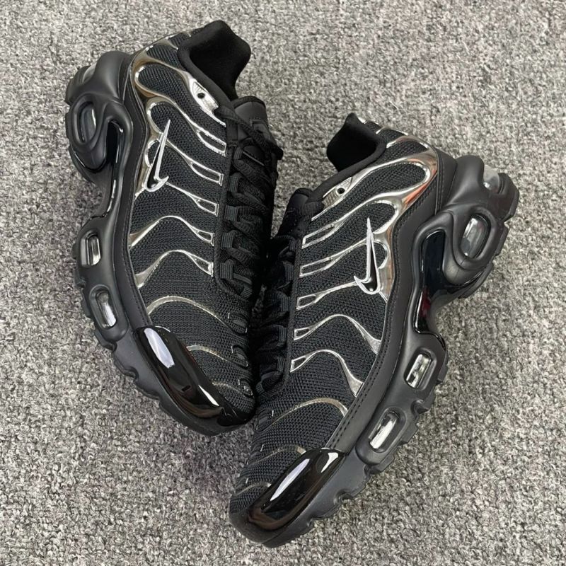 Nike Air Max Plus Black Metallic Silver CD06094-001 - Image 8