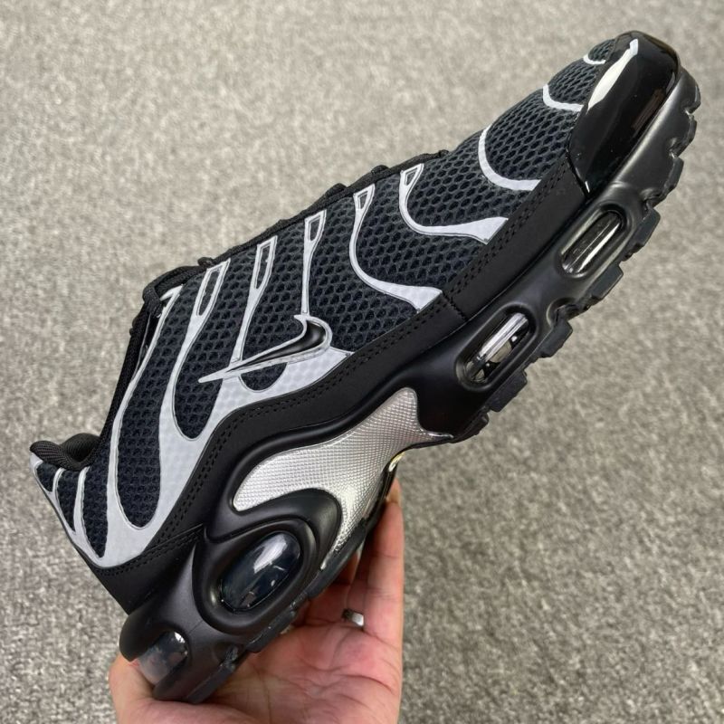 Nike Air Max Plus TN Black Metallic Silver CD0609-001 - Image 10