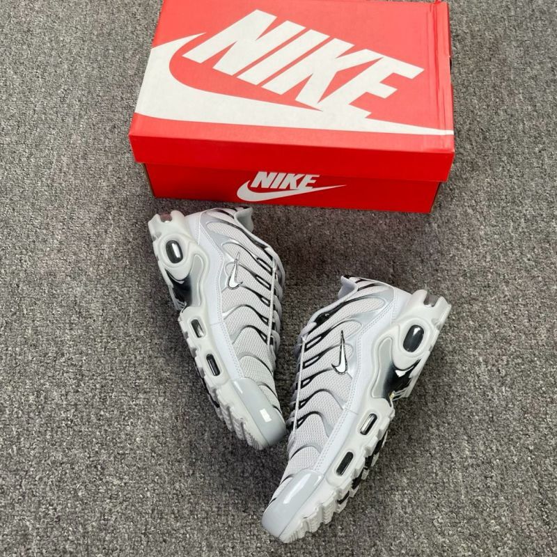 Nike Air Max Plus Wolf Grey Black DH4776-001 - Image 7