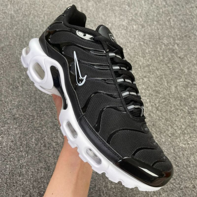 Nike Air Max Plus TN Black White Metallic Silver DQ0311-001 - Image 9