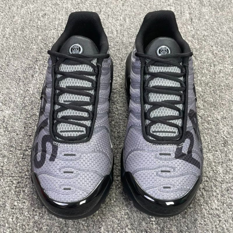 Nike Air Max Plus TN SE Big Logo Black Dark Grey AQ1088-002 - Image 3