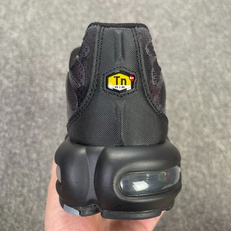 Nike Air Max Plus TN SE Big Logo Black Dark Grey AQ1088-002 - Image 5