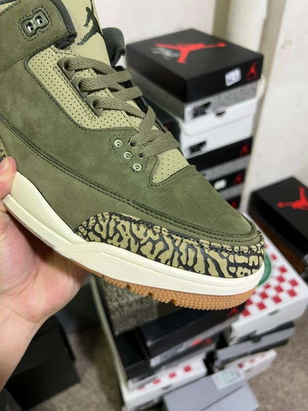 Air Jordan 3 Retro Military Olive CT8532-200 - Image 3