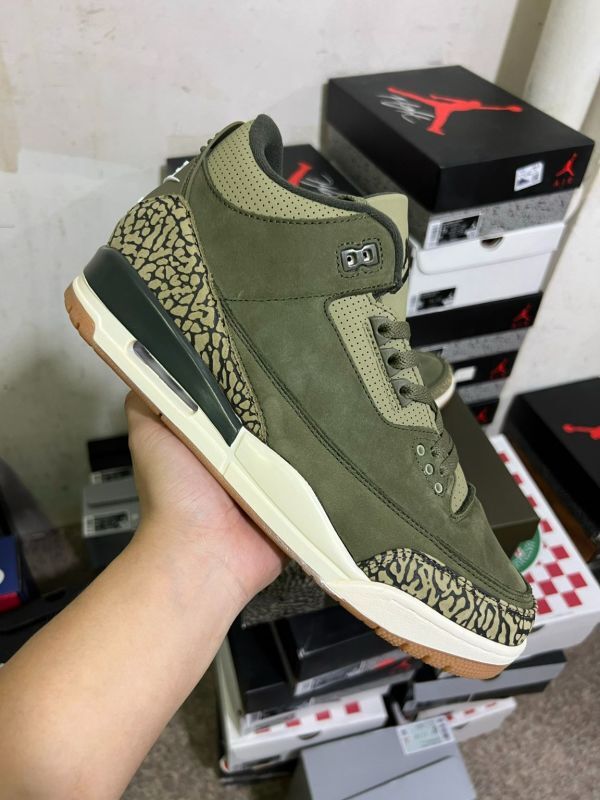 Air Jordan 3 Retro Military Olive CT8532-200 - Image 9