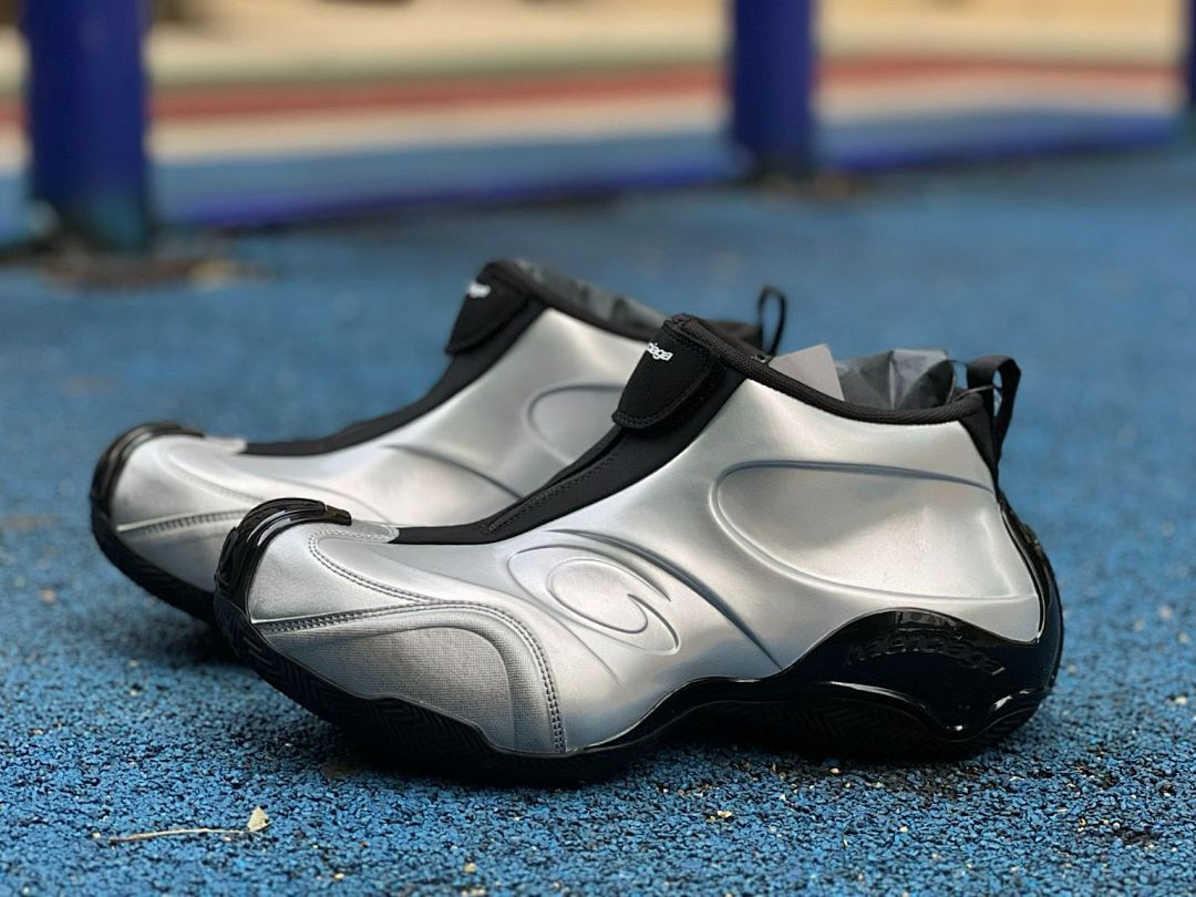 Balenciaga Zen Sneaker 617506 W1702 8100 Metallic Silver Black Luxury Designer Fashion Trainers