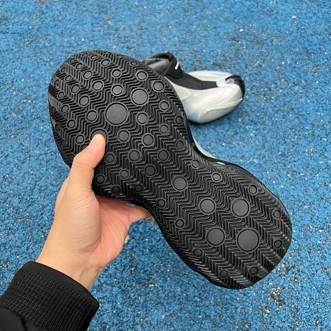 Balenciaga Zen Sneaker 617506 W1702 8100 Metallic Silver Black Luxury Designer Fashion Trainers - Image 6