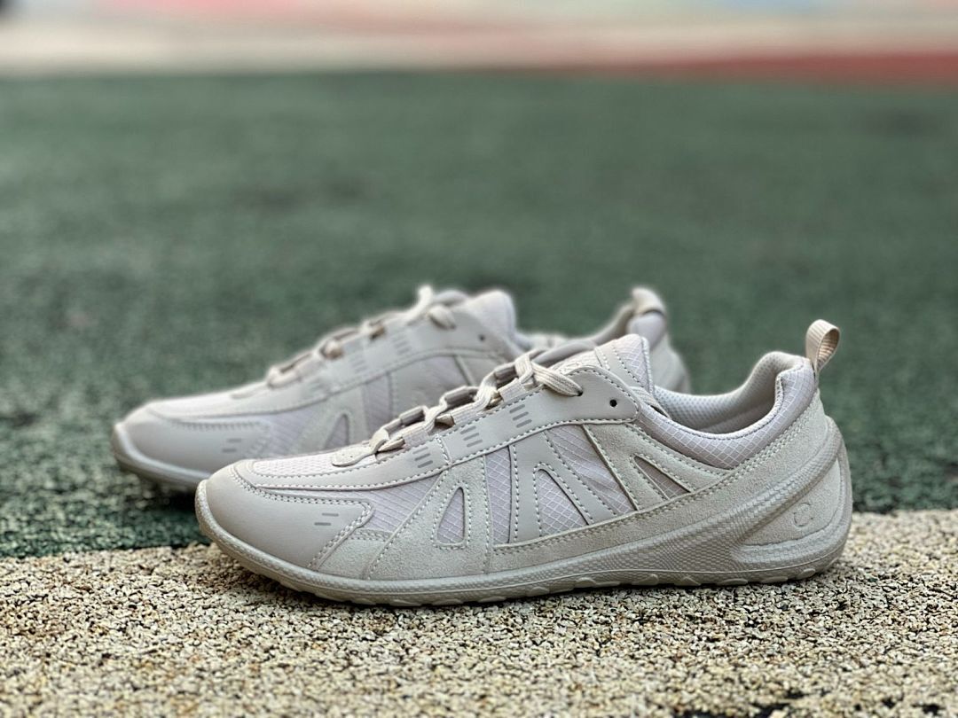 Beige Unisex Lightweight Breathable Mesh and Faux Suede Casual Walking Shoes