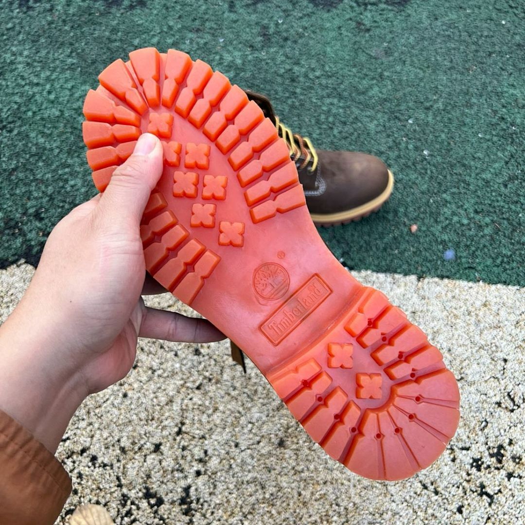 Timberland Men's 6-Inch Premium Waterproof Boots Dark Brown Nubuck Red Lug Sole A10001 - Image 6