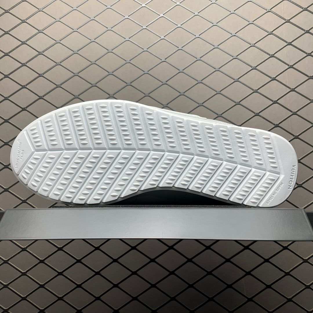 Louis Vuitton Run Away Sneaker White Leather Low Top 1A8KII - Image 6