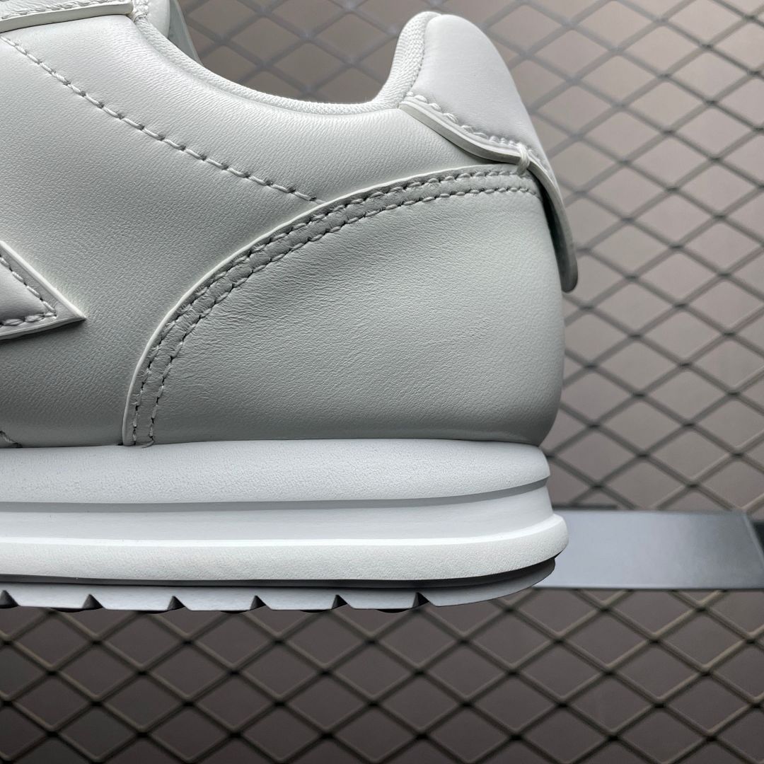 Louis Vuitton Run Away Sneaker White Leather Low Top 1A8KII - Image 7