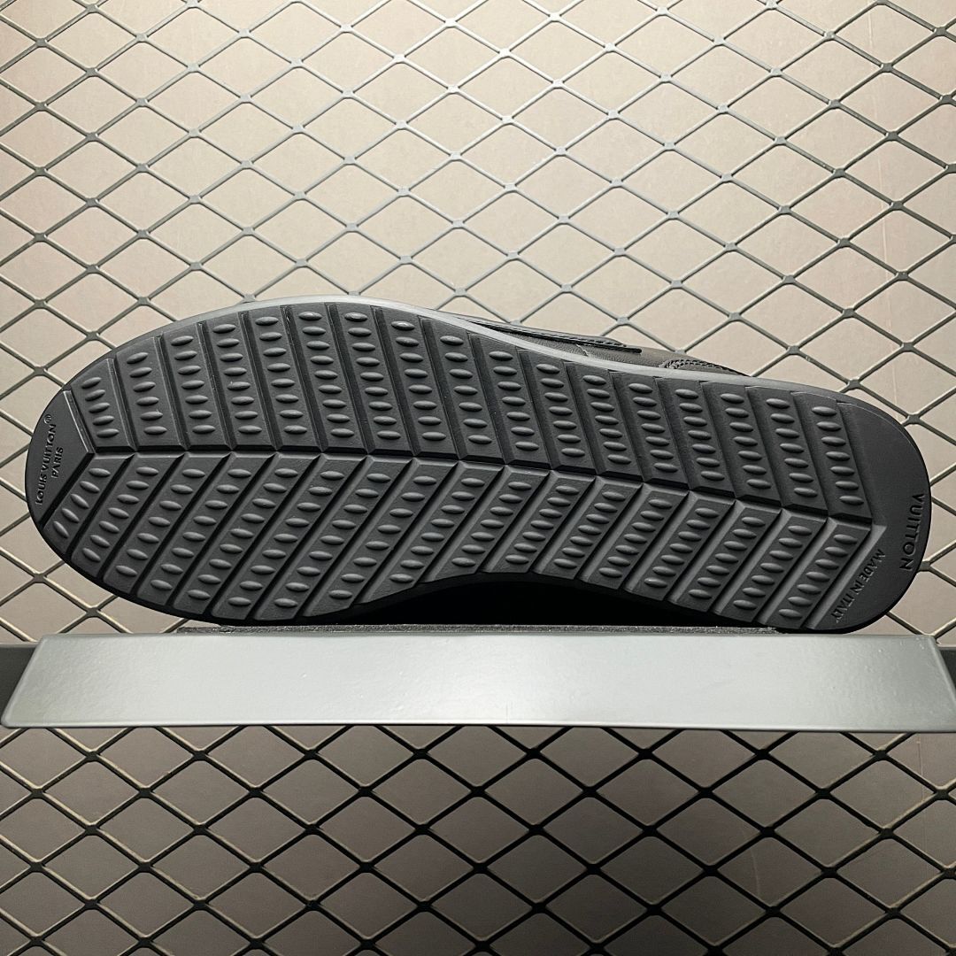 Louis Vuitton LV Runner Monogram Embossed Black Leather Low-Top Sneakers - Image 6