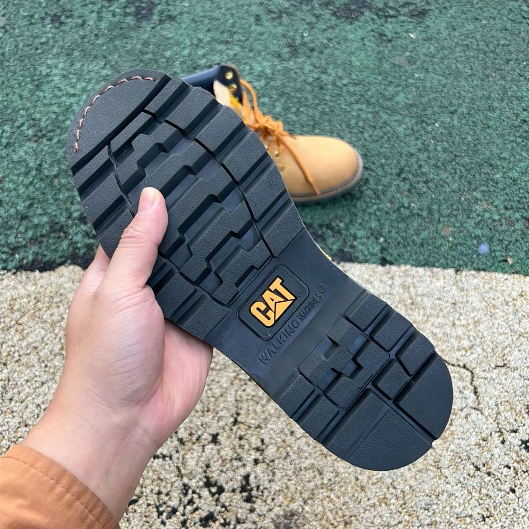 Caterpillar Men's Colorado Classic Work Boots Honey Reset with Bulldozer Logo - Image 7