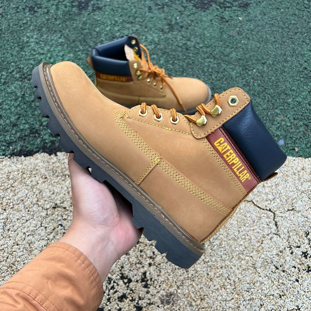 Caterpillar Men's Colorado Classic Work Boots Honey Reset with Bulldozer Logo - Image 8