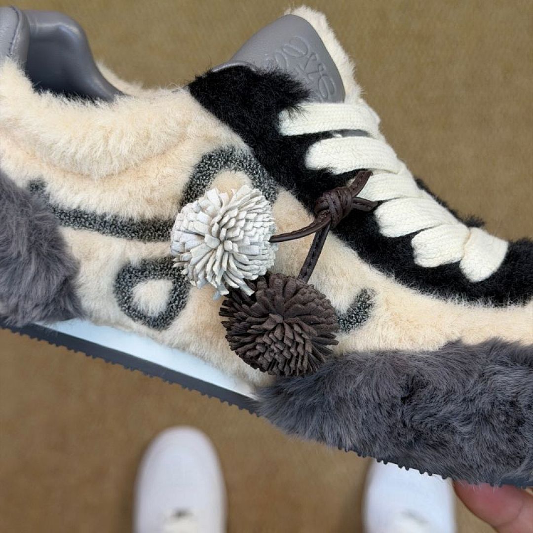 LOEWE Flow Runner Shearling Sneakers Ecru Dark Grey Luxury Designer Trainers - Image 4
